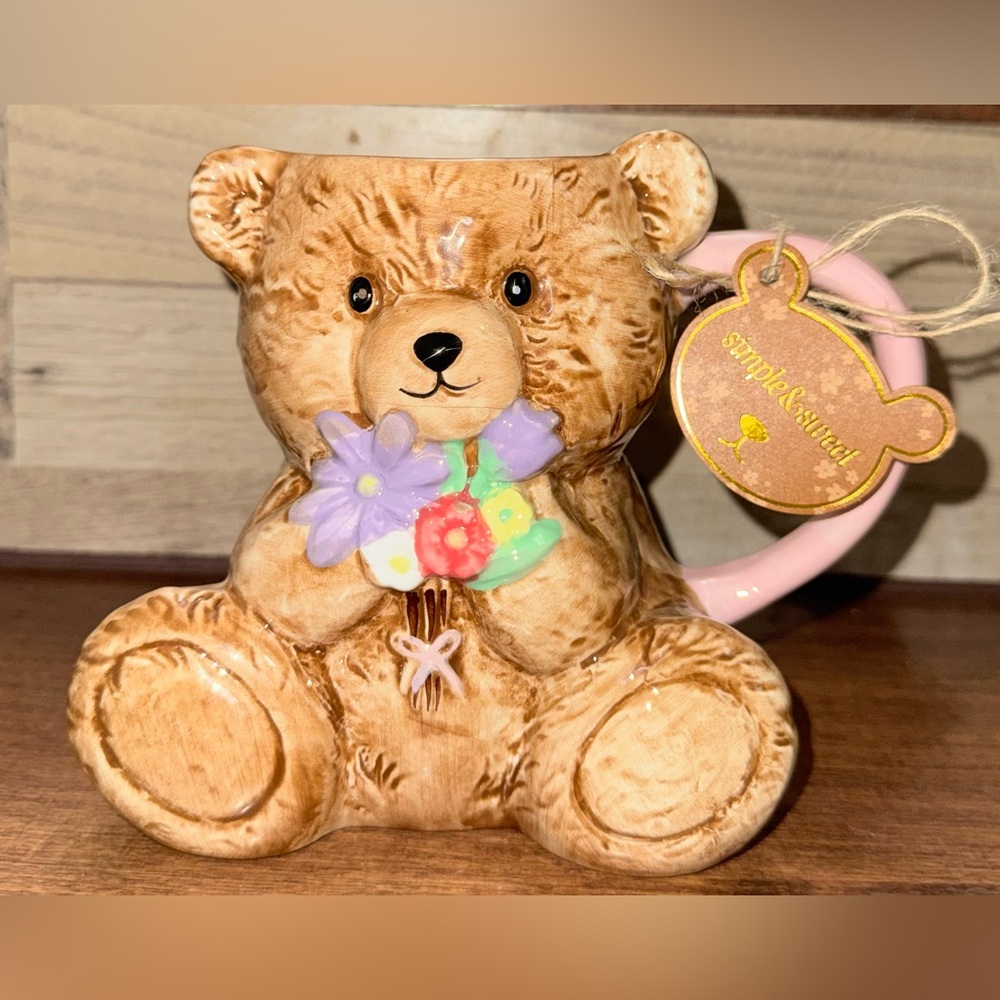 Cute 🥰 Bear 🐻  Holding a Flower Bouquet 💐 Mug 30oz by Best Friends Collection